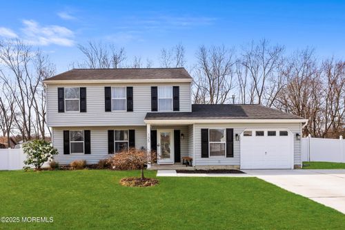 135 Carlton Ave, Evesham, NJ, 08053-1825 | Card Image