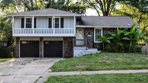13206 Lowell Ave, Grandview, MO, 64030-3147 | Card Image