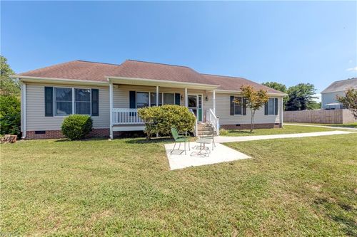 2970 Wendy Ct, Hayes, VA, 23072-3250 | Card Image