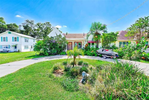 519 11th Ave Nw, Largo, FL, 33770-1119 | Card Image
