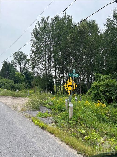 00 Johnston Rd, Renfrew, ON, K7V3Z8 | Card Image