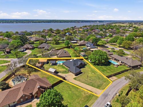 3802 Buena Vista Cir, Granbury, TX, 76049-1600 | Card Image
