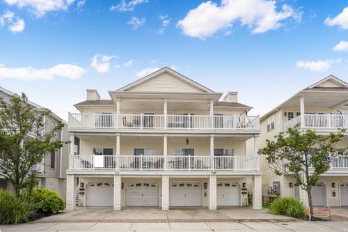 b-210 E Garfield Ave, Wildwood, NJ, 08260-4710 | Card Image