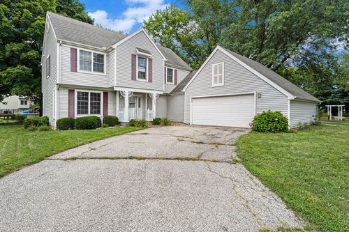 1952 Galena Ct, Valparaiso, IN, 46385-6116 | Card Image
