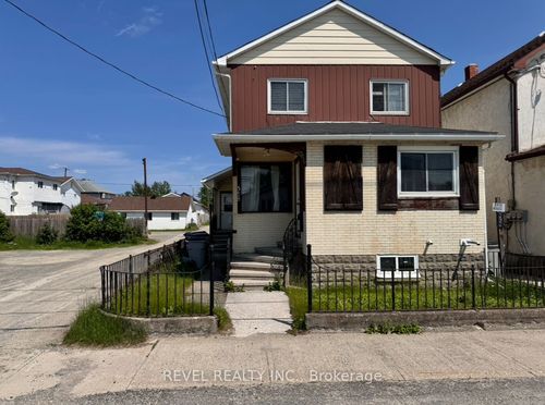 388 Pine St S, Timmins, ON, P4N2L3 | Card Image