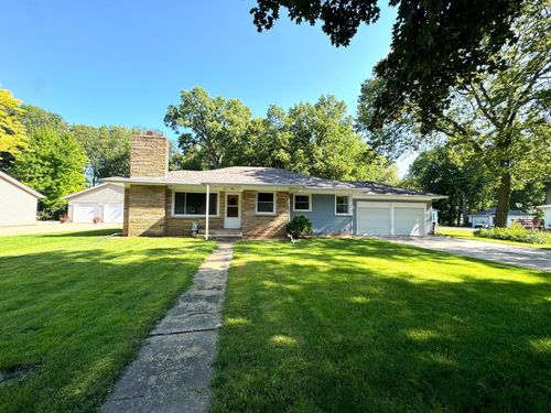 221 Woodlawn Ave, Lake Lillian, MN, 56253-9758 | Card Image