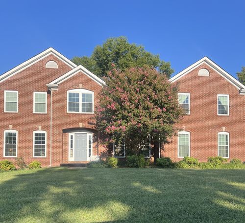 201 Briarcotes Cir, La Vergne, TN, 37086-3839 | Card Image