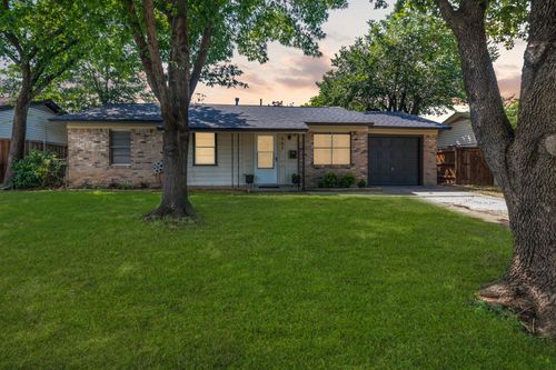 507 Stonewall Dr, Euless, TX, 76039-7512 | Card Image