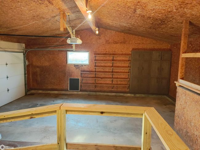 32669 Walnut Ave, Home with 3 bedrooms, 3 bathrooms and 2 parking in Coon Rapids IA | Image 20