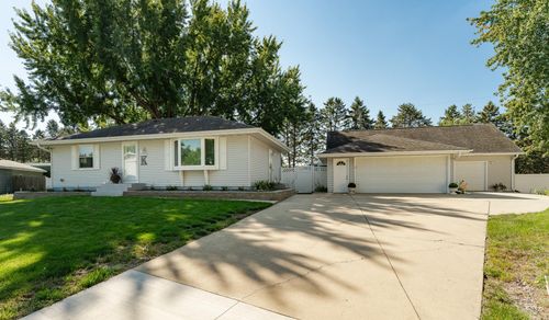 4100 19 1/2 Ln Nw, Rochester, MN, 55901-0462 | Card Image