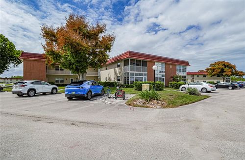 205-27 Pine Arbor Ln, VERO BEACH, FL, 32962-4671 | Card Image