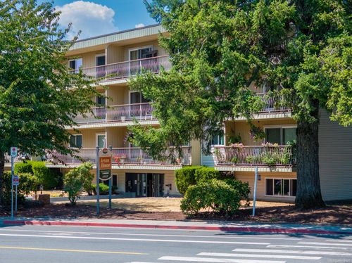 402-1015 Cumberland Rd, Courtenay, BC, V9N2E7 | Card Image