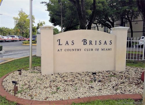c207-7075 Nw 186th St, Hialeah, FL, 33015-8331 | Card Image