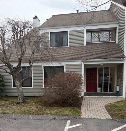 unit-4-29 Concord Greene, Concord, MA, 01742-3177 | Card Image