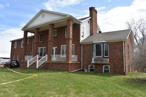 11333 Stony Creek Rd, Milan, MI, 48160-9577 | Card Image