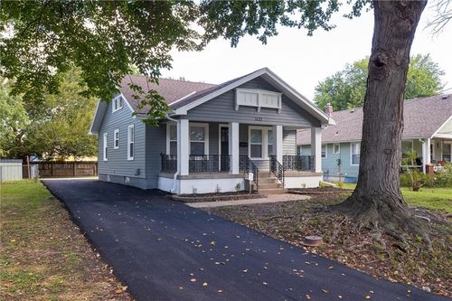 1433 S Ralston Ave, Independence, MO, 64052-2222 | Card Image