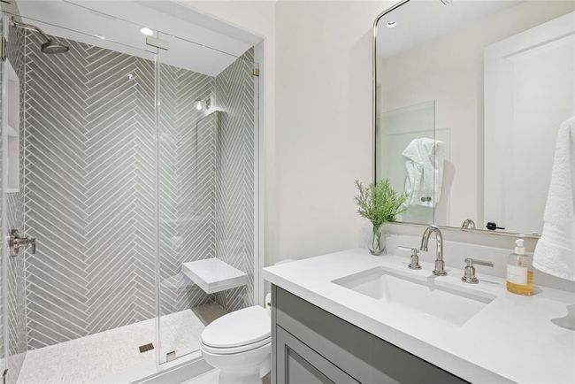 658 Fordtran Rd, Home with 6 bedrooms, 11 bathrooms and 6 parking in New Ulm TX | Image 28