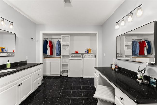 APT-2 - 48 Finch Rd, Condo with 2 bedrooms, 2 bathrooms and 1 parking in Raynham MA | Image 15