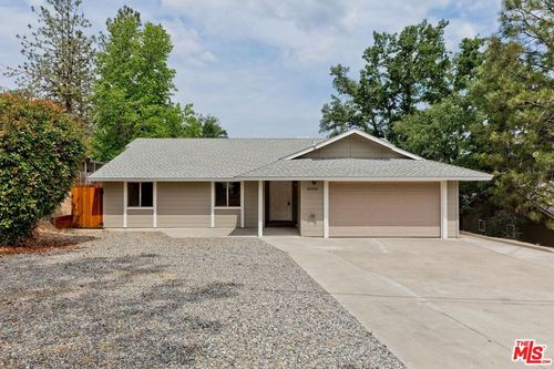 40934 Elliott Dr, Oakhurst, CA, 93644 | Card Image