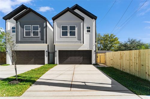 9023 Comal St, Houston, TX, 77051-2319 | Card Image