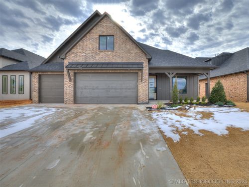 5708 E 126th St S, Bixby, OK, 74008-2959 | Card Image
