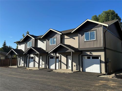104-5535 Woodland Cres E, Port Alberni, BC, V9Y8E6 | Card Image