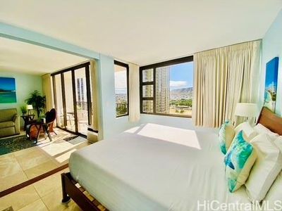 MAKAI-1513 - 201 Ohua Avenue, Home with 1 bedrooms, 1 bathrooms and 1 parking in Honolulu HI | Image 1