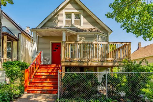 10749 S Avenue J, Chicago, IL, 60617-6722 | Card Image