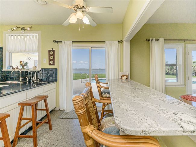 1170 S Virginia St, House other with 4 bedrooms, 4 bathrooms and null parking in Port Lavaca TX | Image 12
