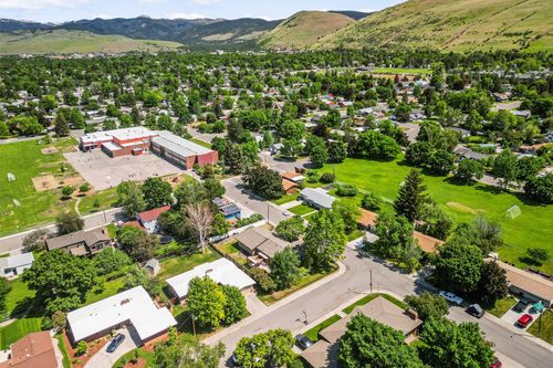 3008 Park St, Missoula, MT, 59801-8755 | Card Image