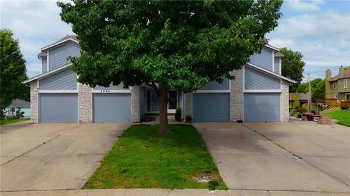 c-2604 S Peck Ct, Independence, MO, 64055-2086 | Card Image