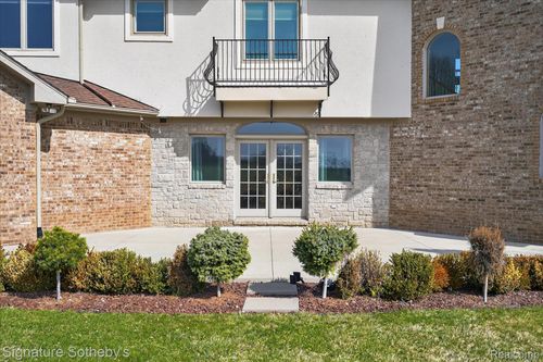 7455 Groveland Rd, Holly, MI, 48442-9493 | Card Image