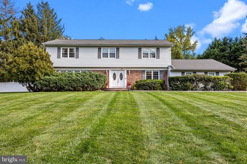 31 Windsor Dr, West Windsor, NJ, 08550-1665 | Card Image