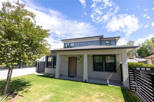 118 N Oak Ave, Pasadena, CA, 91107-3523 | Card Image