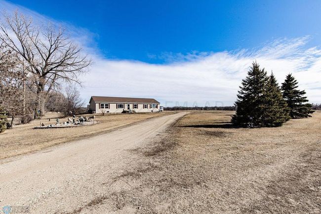 View of house from driveway | Image 7