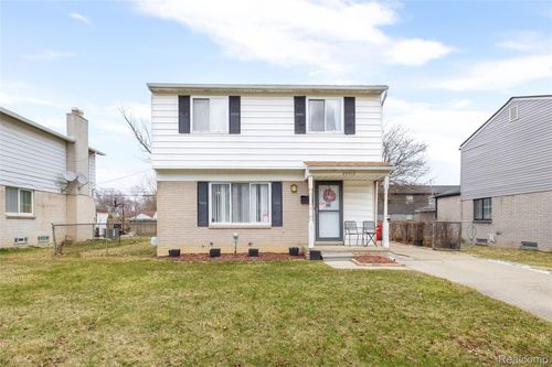 29512 Brentwood St, Southfield, MI, 48076-2272 | Card Image