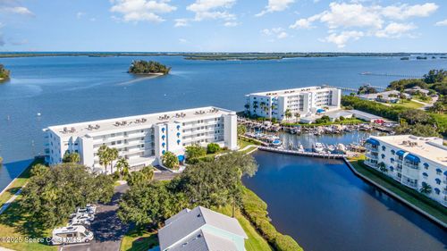 6029 River Run Dr, Sebastian, FL, 32958-4704 | Card Image