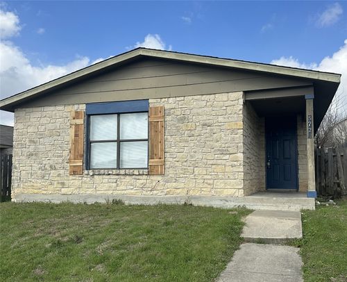 5720 Pinon Vista Dr, Austin, TX, 78724-6150 | Card Image