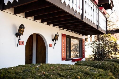 d4-46 Linderhof Golf Course Rd, Glen, NH, 03838-6204 | Card Image