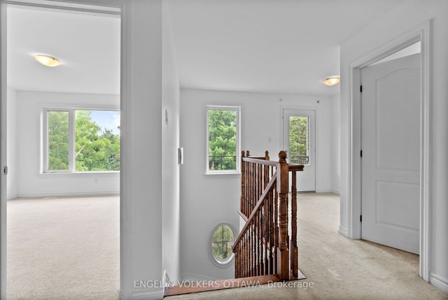 182 Meandering Brook Dr, House attached with 4 bedrooms, 4 bathrooms and 2 parking in Gloucester ON | Image 22
