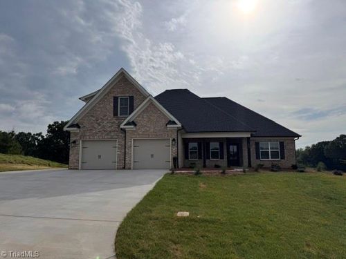 205 Grandworth Way, King, NC, 27021-9351 | Card Image