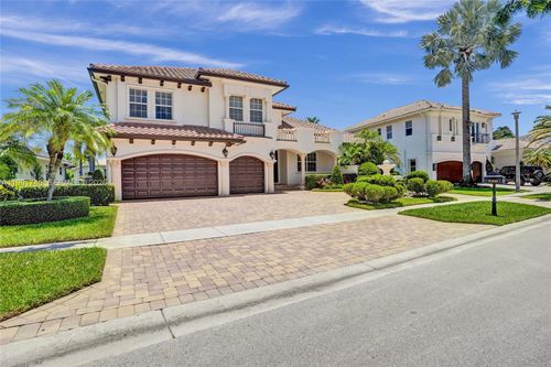 730 Leigh Palm Ave, Plantation, FL, 33324-8255 | Card Image