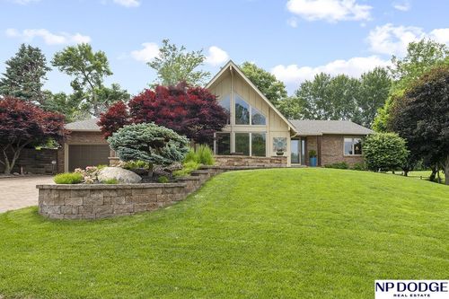2723 Eagle Dr, Fremont, NE, 68025-6165 | Card Image