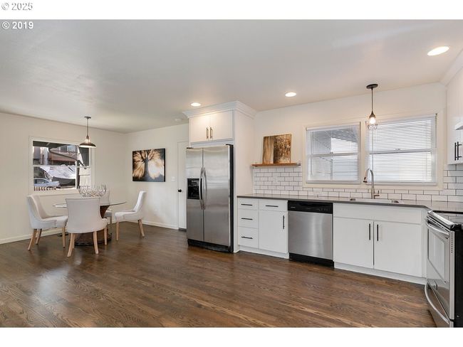 2747 Ne Bryant St, House other with 5 bedrooms, 2 bathrooms and 1 parking in Portland OR | Image 7