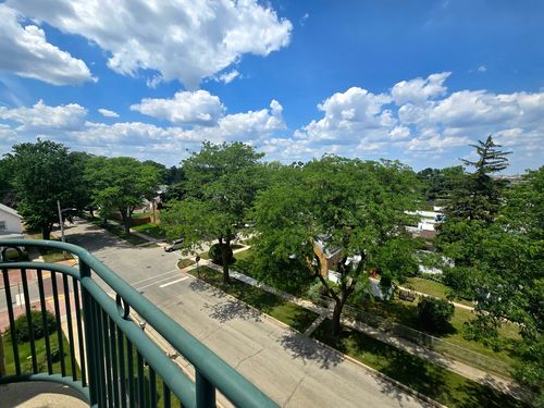 unit-510-100 Roosevelt Ave, Bensenville, IL, 60106-4110 | Card Image