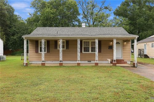 6014 Old Chestnut Ave, Newport News, VA, 23605-2128 | Card Image