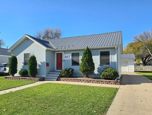 207 22nd St S, Fargo, ND, 58103-1319 | Card Image