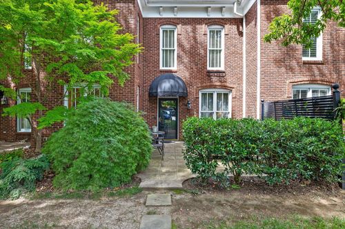 505 Lindsay Ct, Chattanooga, TN, 37403-1855 | Card Image
