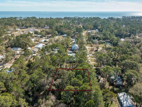 197 22nd Ave, Apalachicola, FL, 32320-1550 | Card Image