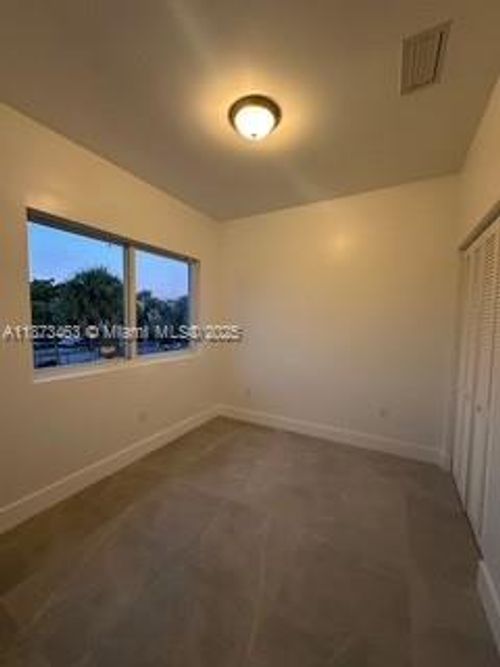 a-723 Nw 19th Ave, Fort Lauderdale, FL, 33311-7833 | Card Image